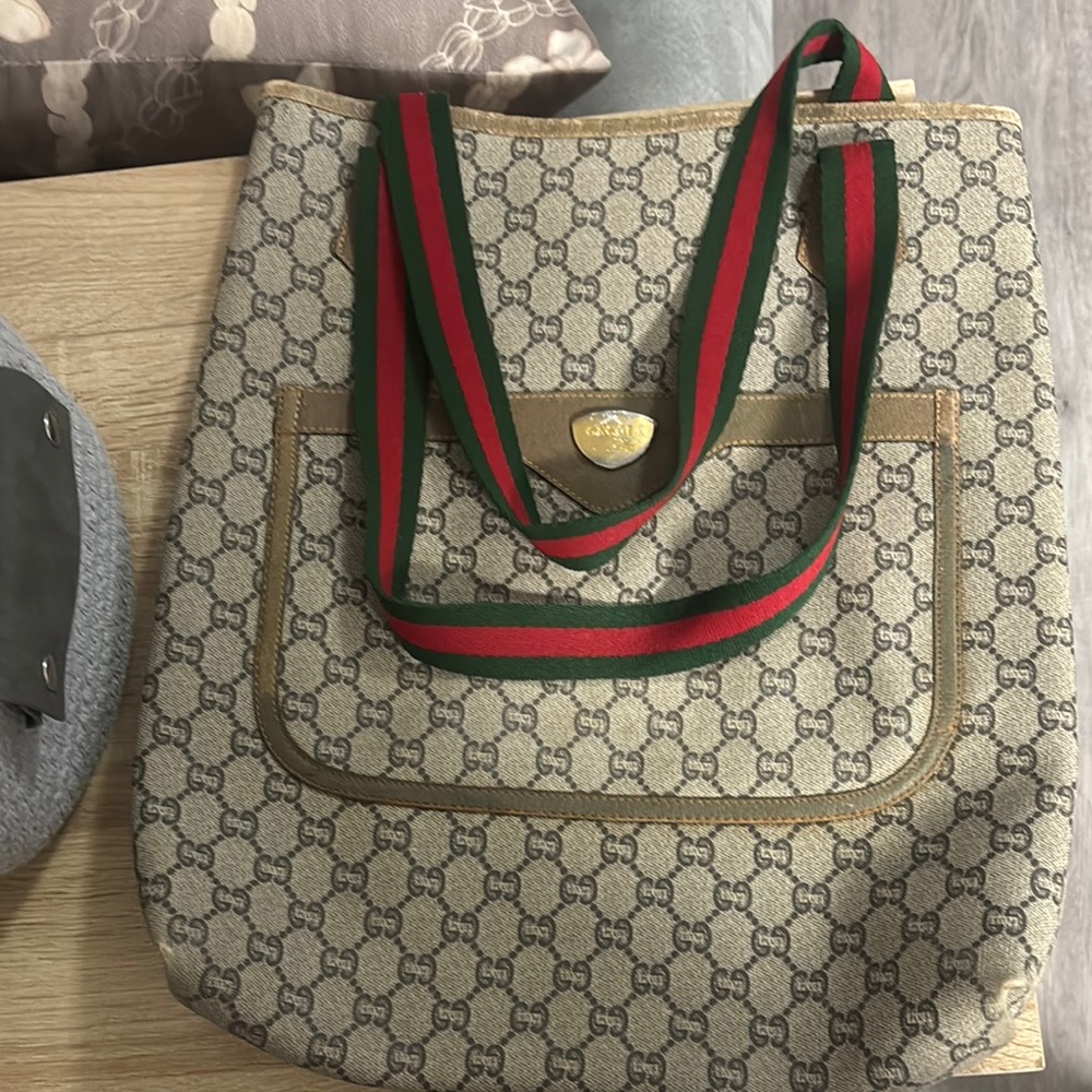 Gucci Cream and Green Tote Bag with Iconic Design